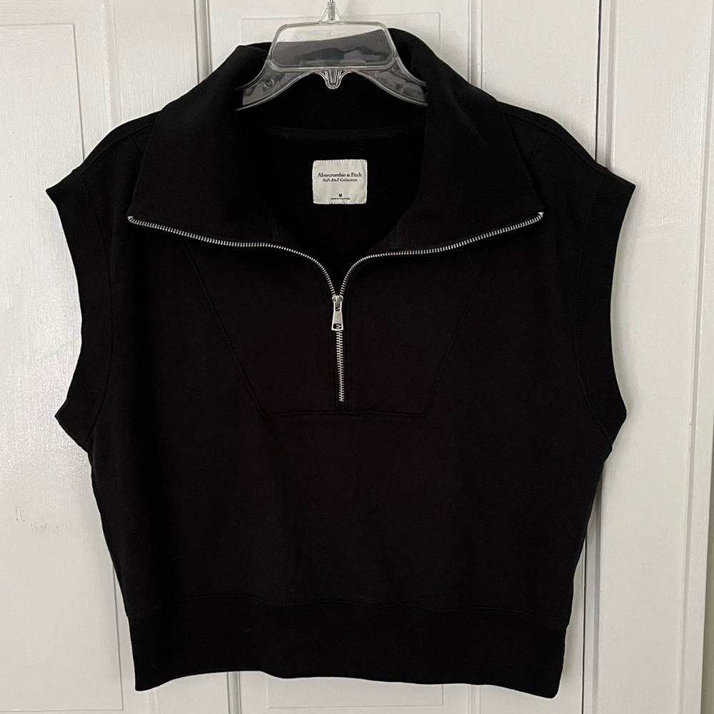 Abercrombie & Fitch Black Zip-Front Sleeveless Top